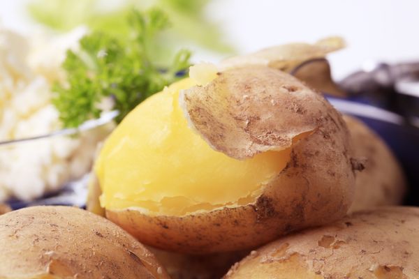 Картофельные кнедлики с копченым мясом - пошаговый рецепт https://gornnisa.ru/ Очистить холодный картофель