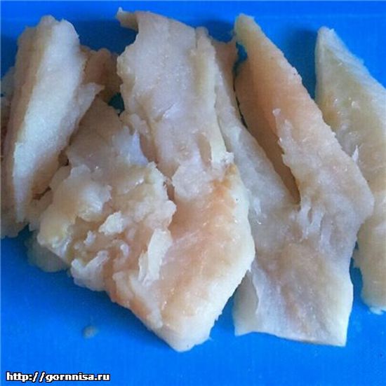 Филе рыбы в кляре из картофеля - пошаговый рецепт Шаг 1 подготовка филе рыбы https://gornnisa.ru/