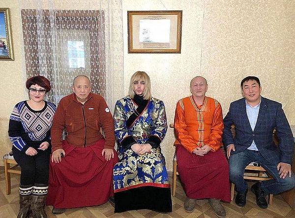 Глава буддистов Хамбо Лама Дамба Аюшеев с Сергеем Зверевым