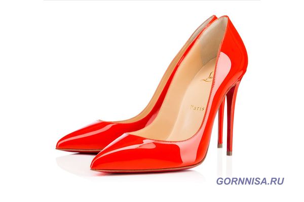 #5 Красные туфли на высоком каблуке