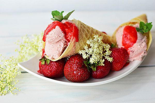 Тест - Выберите десерт и узнайте что в вас хотят видеть https://gornnisa.ru/ 1 клубничное мороженное