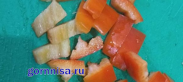Заготовка из томатов, перца и баклажан «В десяточку» Нарезанный перец